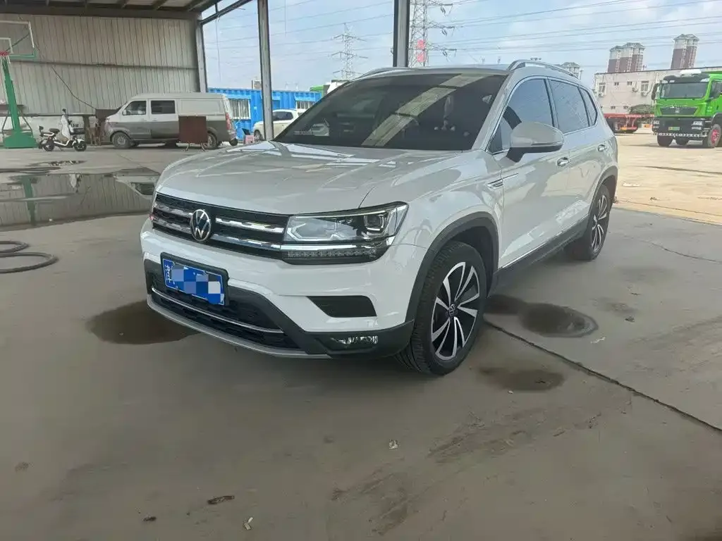 Volkswagen Tharu — фото 1