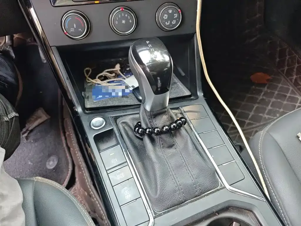 Volkswagen Passat — фото 5