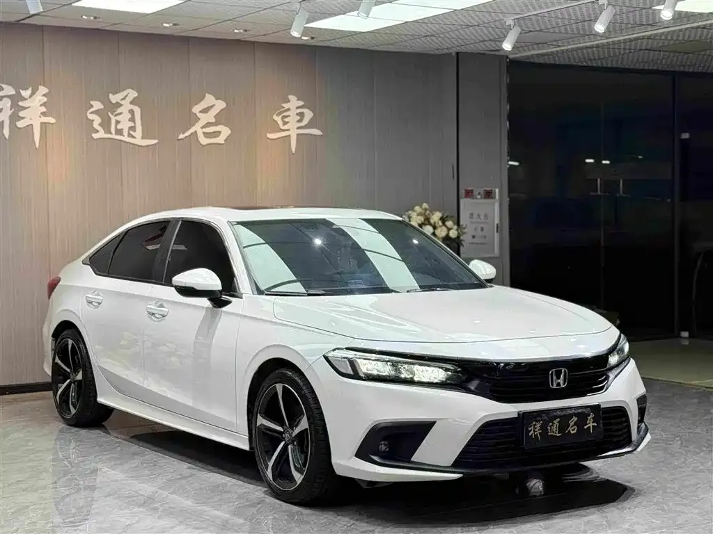 Honda Civic — фото 10