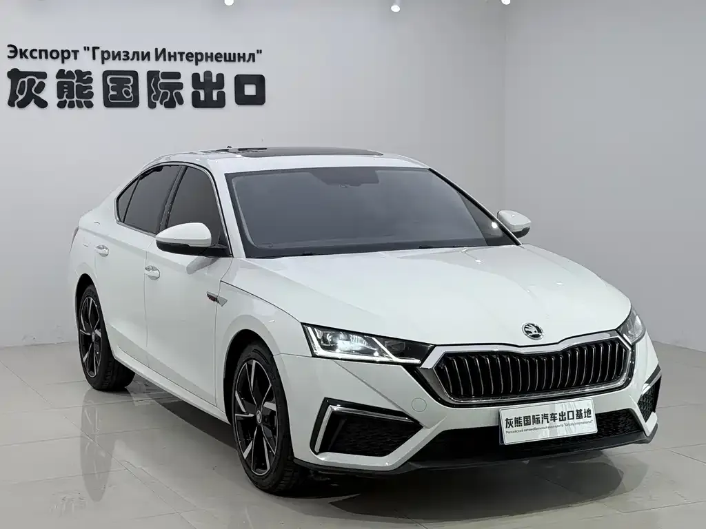 Skoda Octavia — фото 10