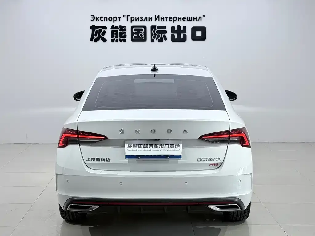 Skoda Octavia — фото 2