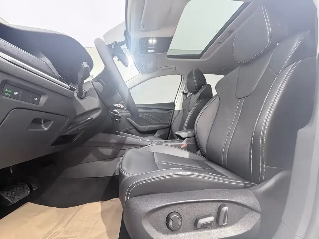 Skoda Octavia — фото 5