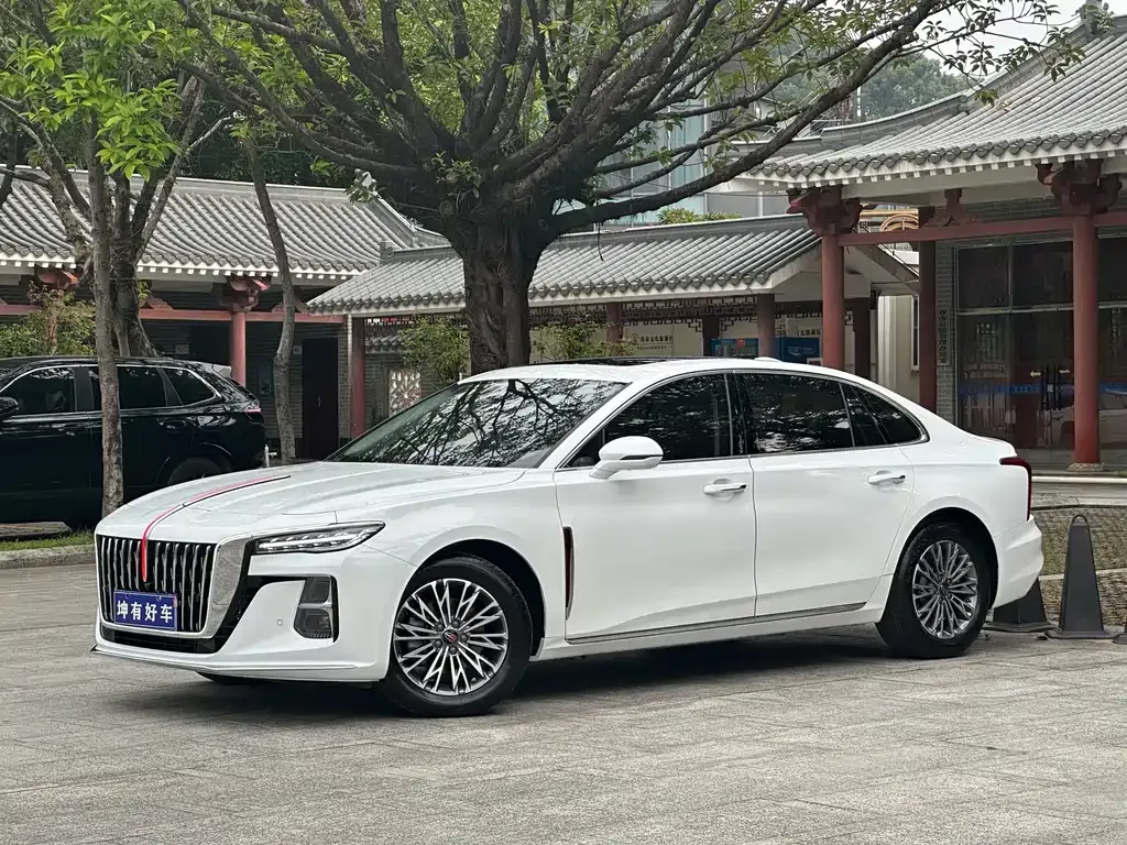 Hongqi H5 — фото 1
