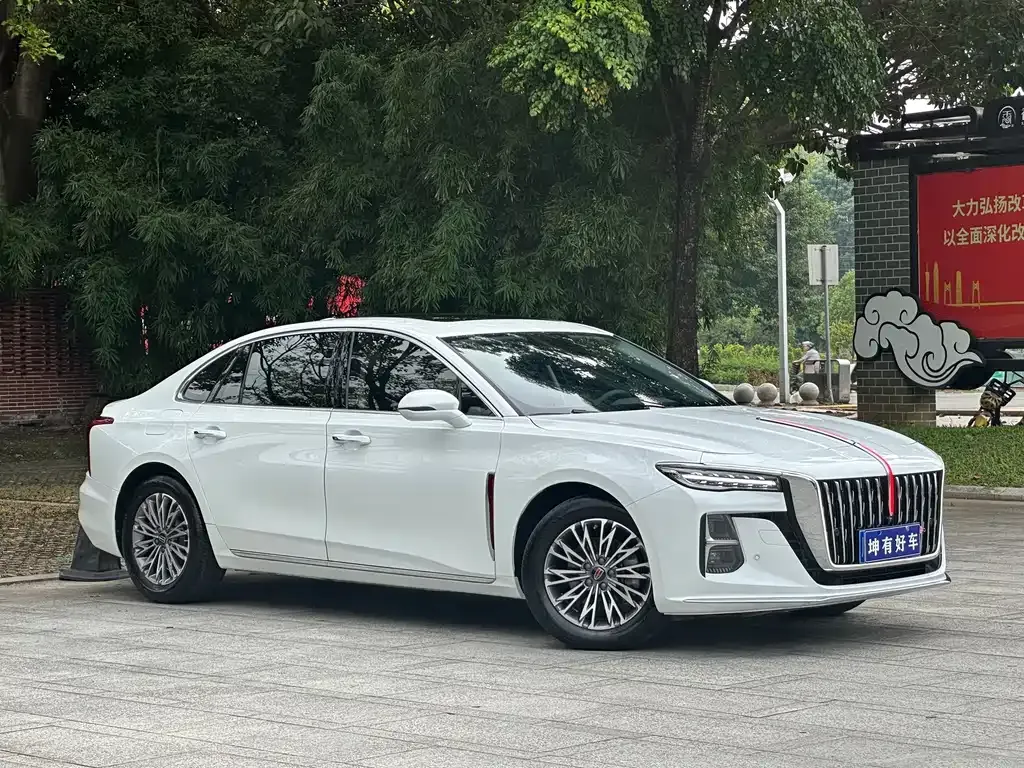 Hongqi H5 — фото 7