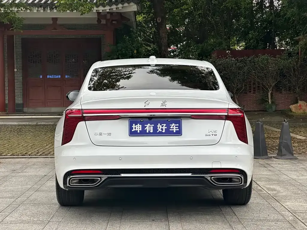 Hongqi H5 — фото 5