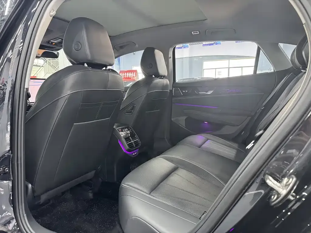 Volkswagen Passat — фото 2