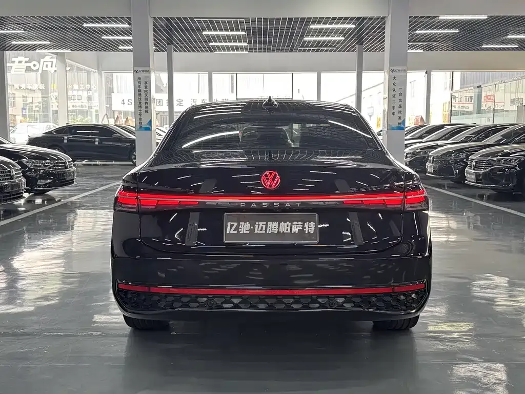 Volkswagen Passat — фото 7
