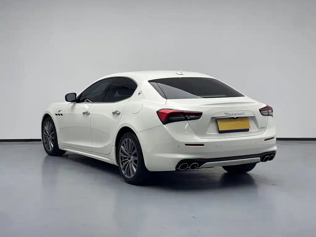 Maserati Ghibli — фото 5