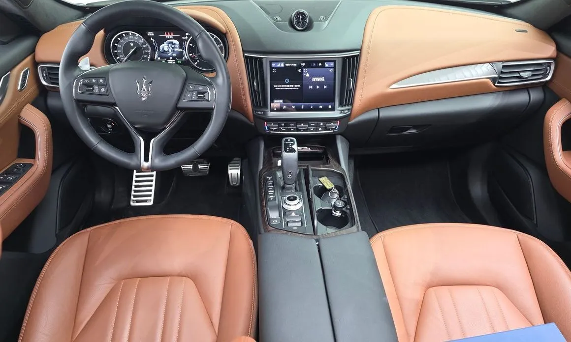 Maserati Levante — фото 10