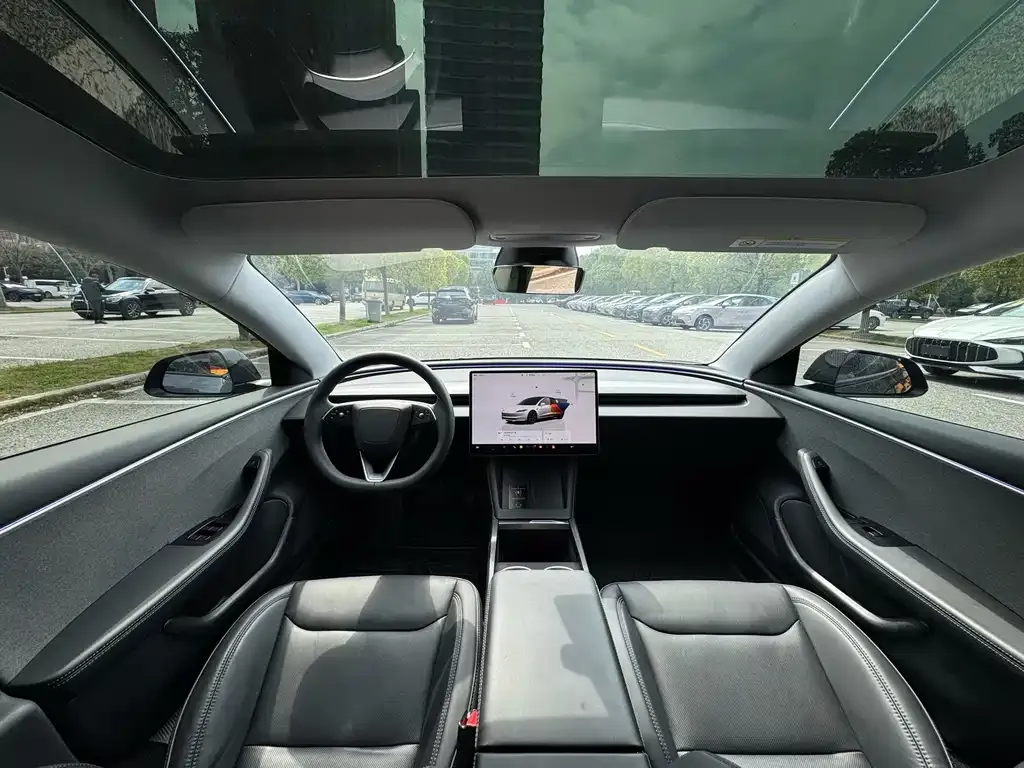 Tesla Model 3 — фото 6
