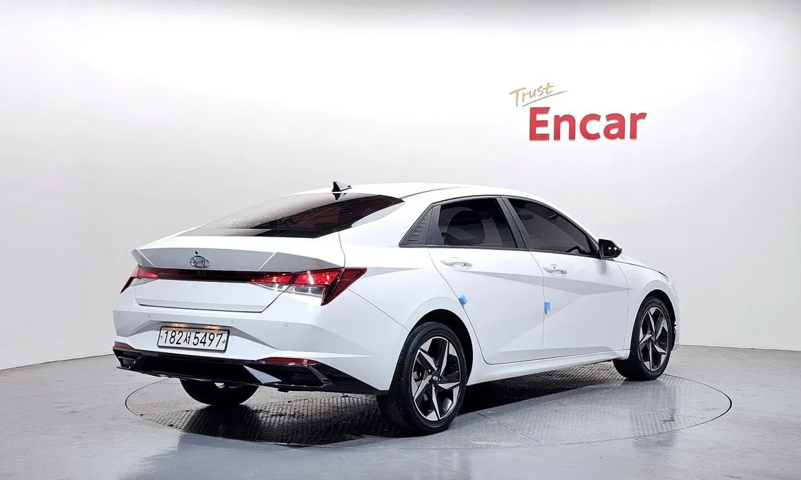 Hyundai AVANTE — фото 2