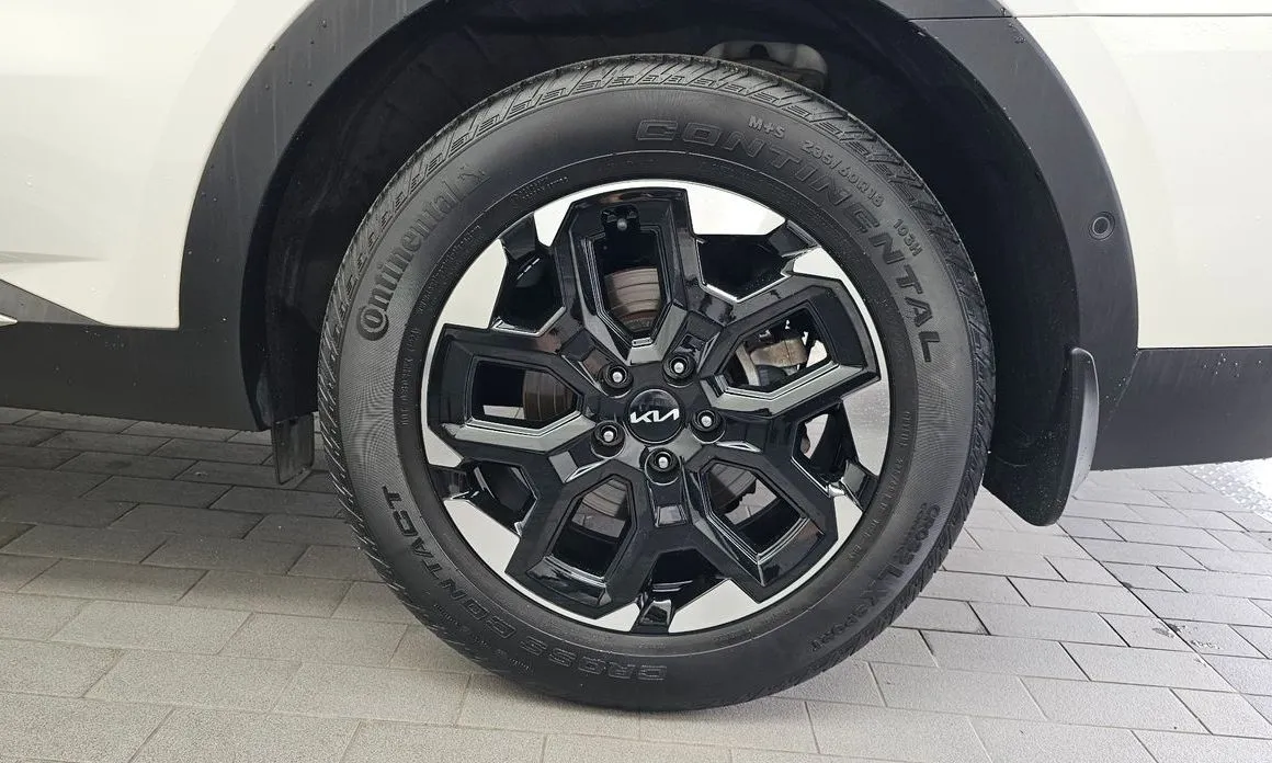 Kia Sorento — фото 8