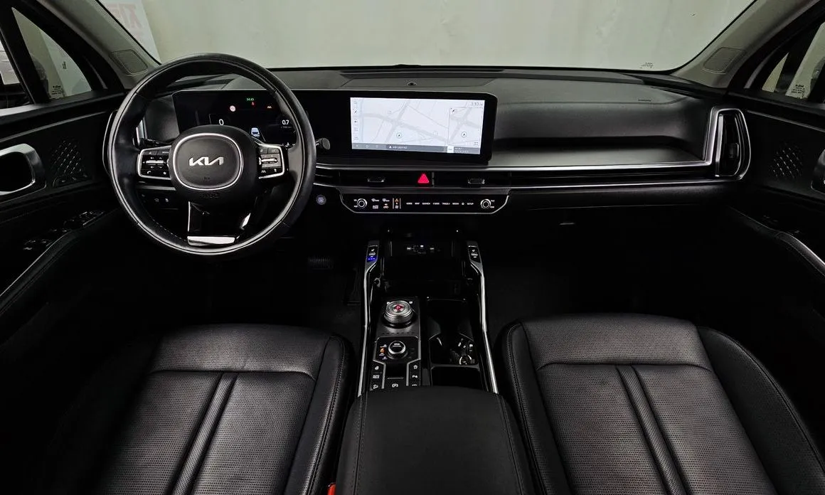 Kia Sorento — фото 7