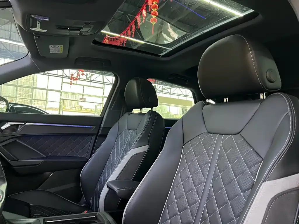 Audi Q3 Sportback — фото 9