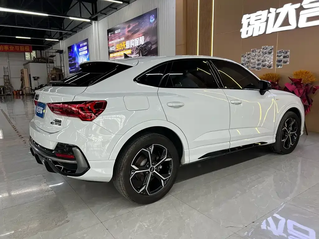 Audi Q3 Sportback — фото 3