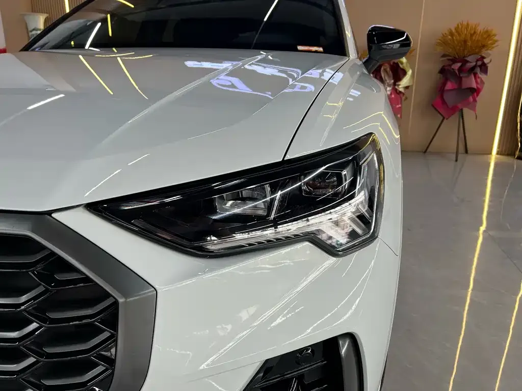 Audi Q3 Sportback — фото 2