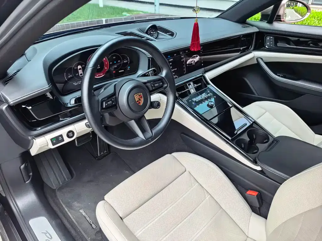 Porsche Panamera — фото 10