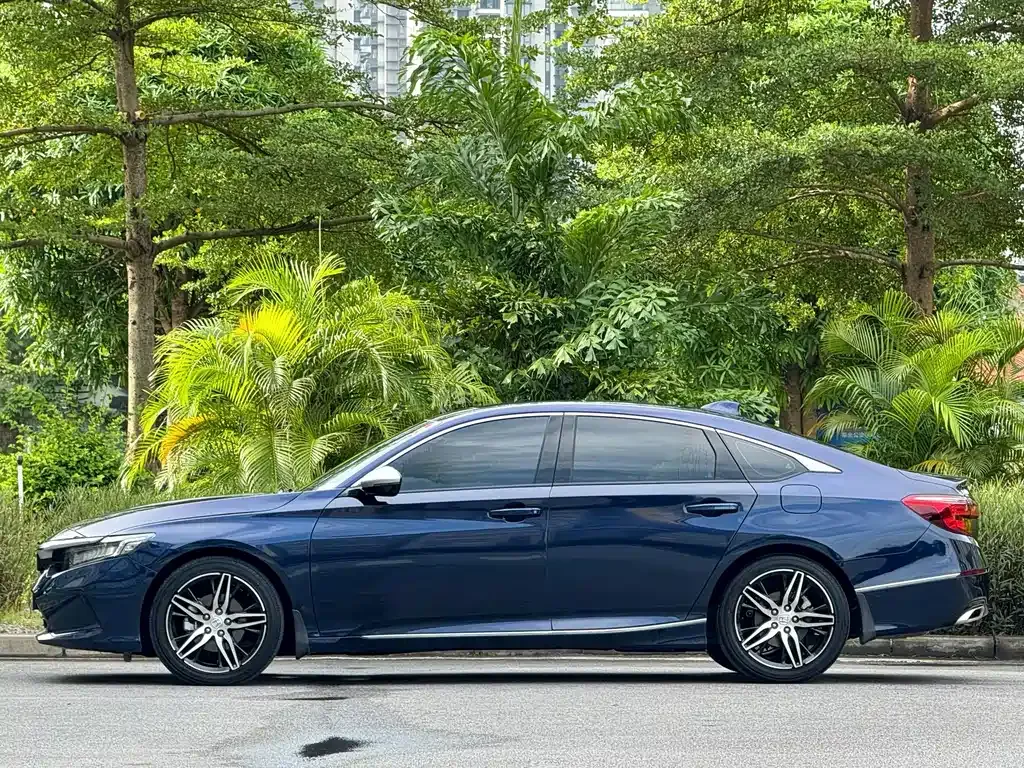 Honda Inspire — фото 6