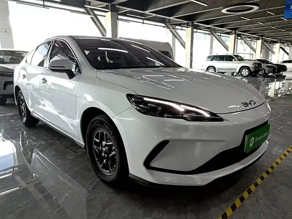 BYD Seal 05 DM-i — фото 6