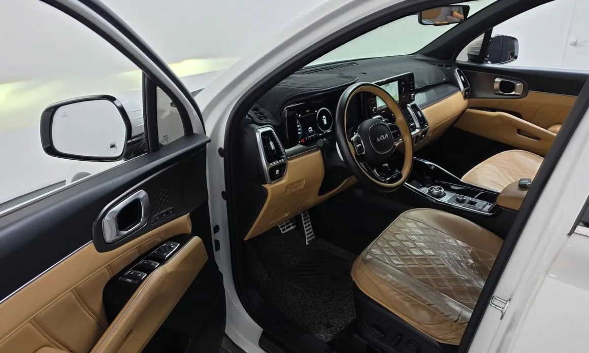 Kia Sorento — фото 9