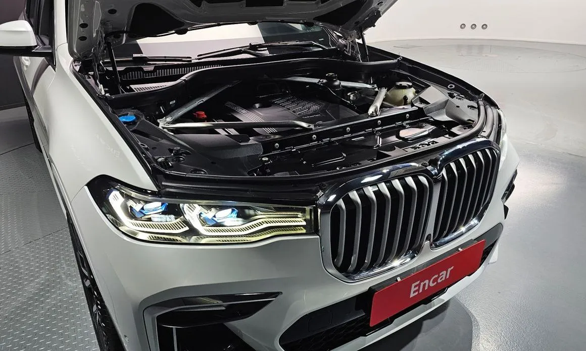 BMW X7 — фото 2