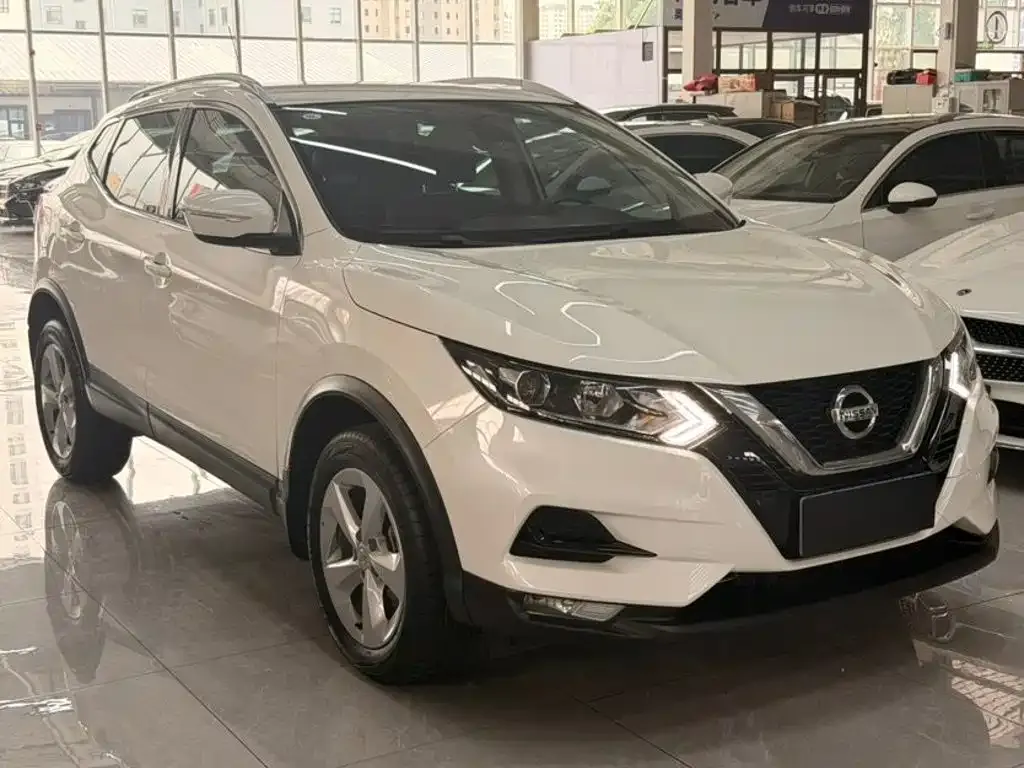 Nissan Qashqai — фото 4