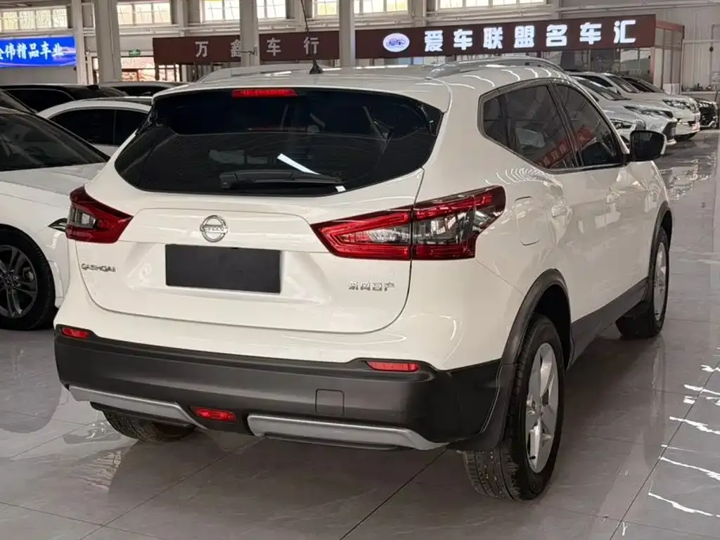 Nissan Qashqai — фото 3