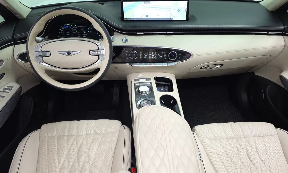 Genesis GV70 — фото 10