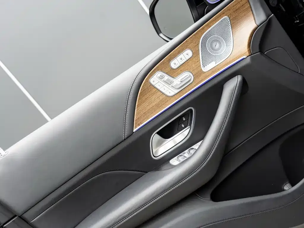 Mercedes-Benz GLS — фото 3