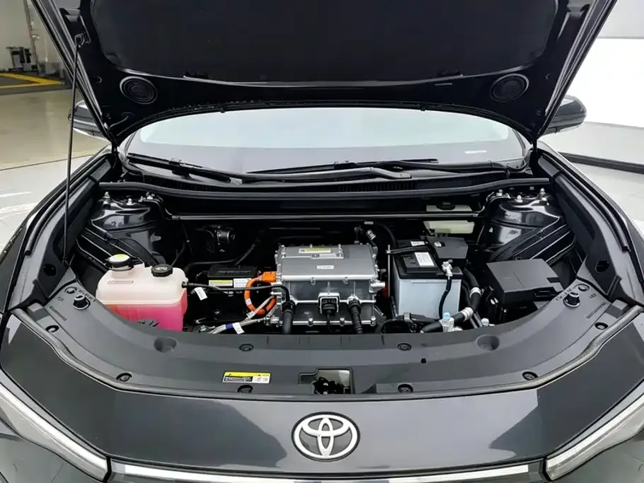 Toyota bZ3 — фото 10