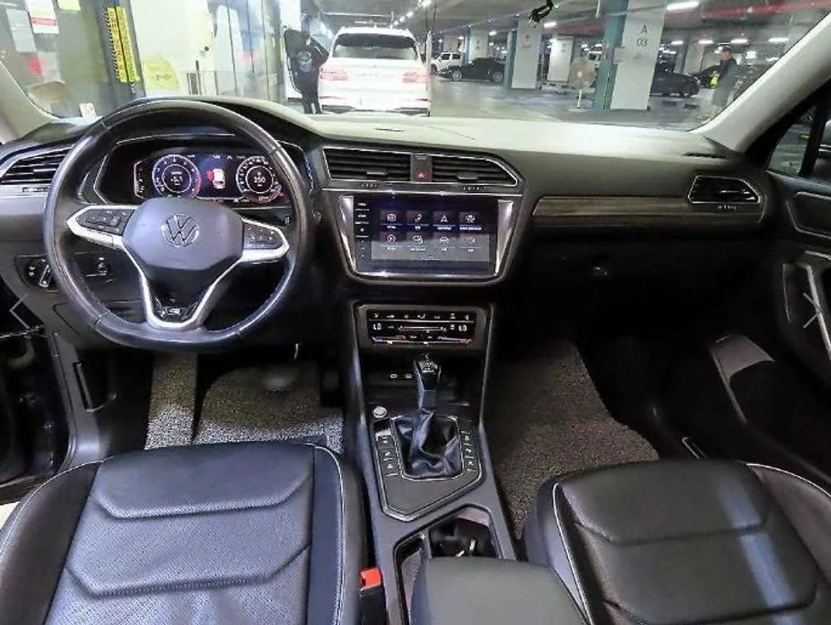 Volkswagen Tiguan — фото 8