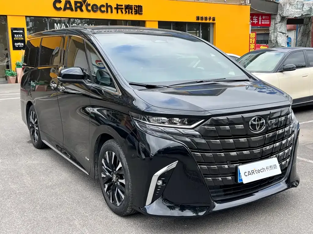 Toyota Alphard — фото 6