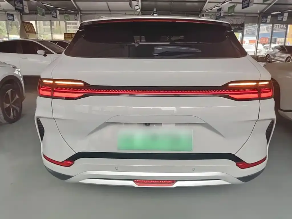 BYD PLUS New Energy — фото 10