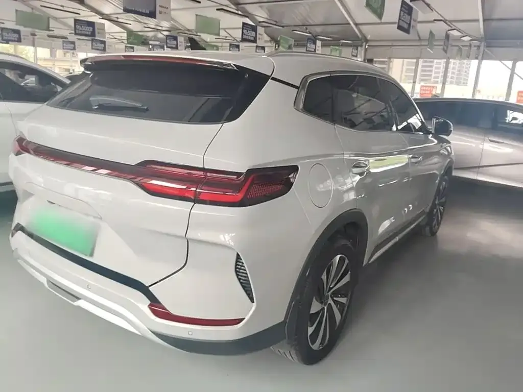 BYD PLUS New Energy — фото 4