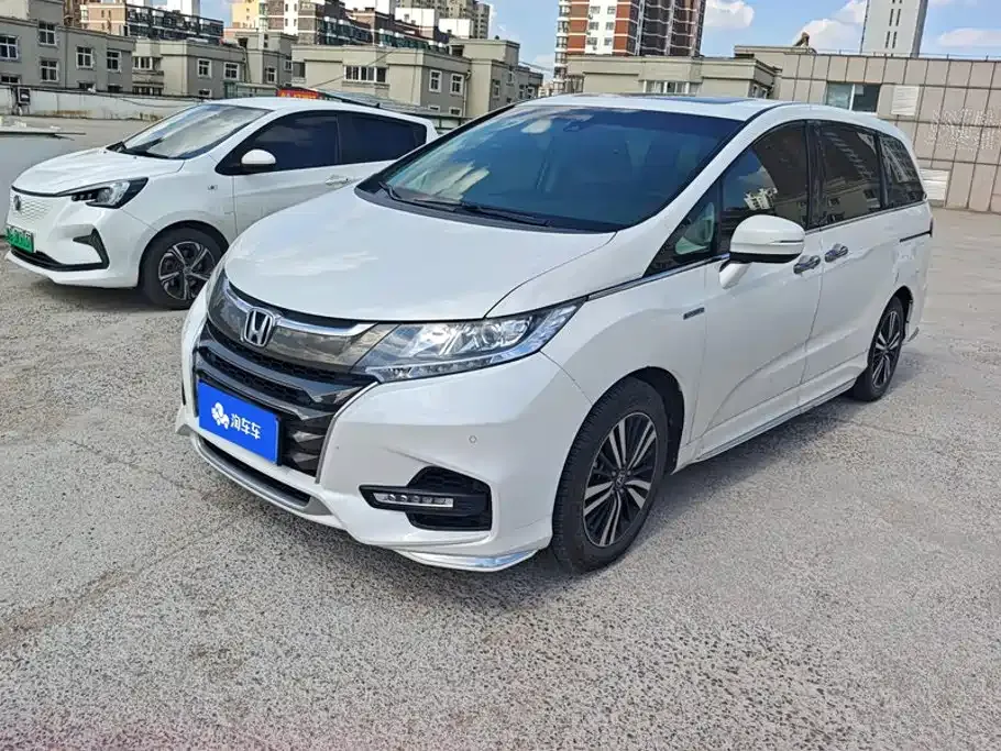 Honda Odyssey — фото 1