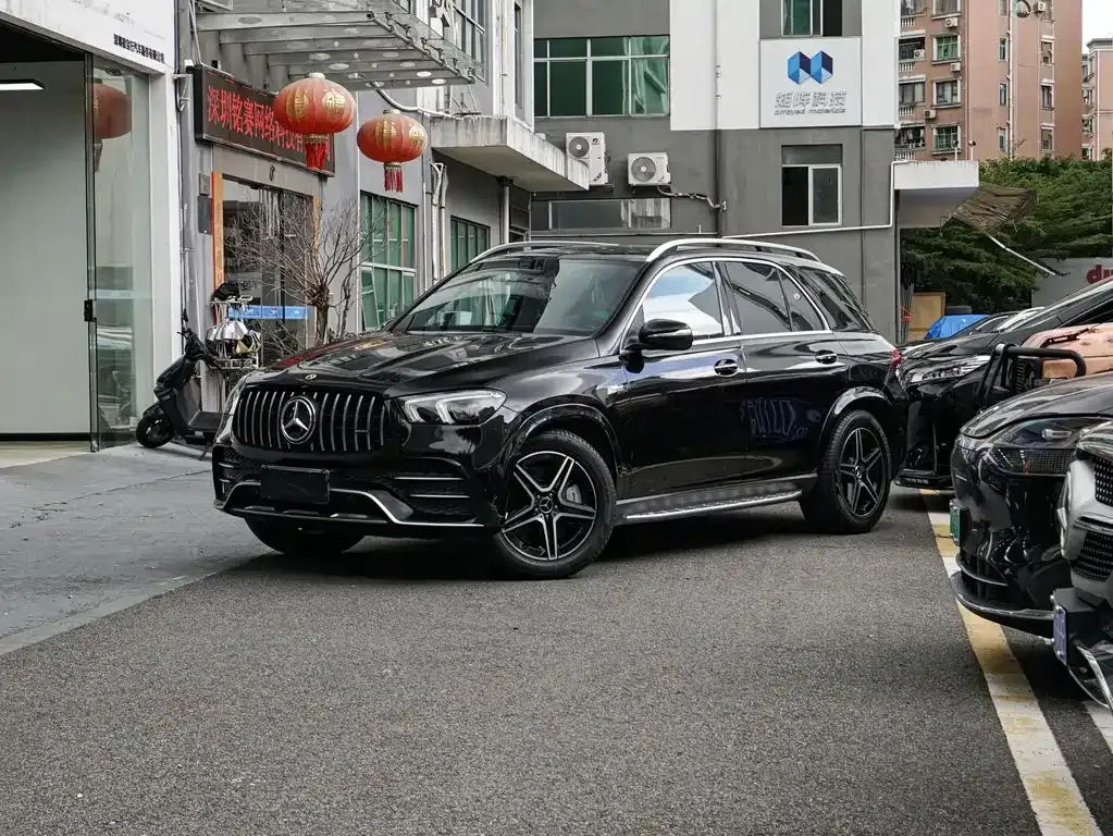 Mercedes-Benz GLE AMG — фото 1