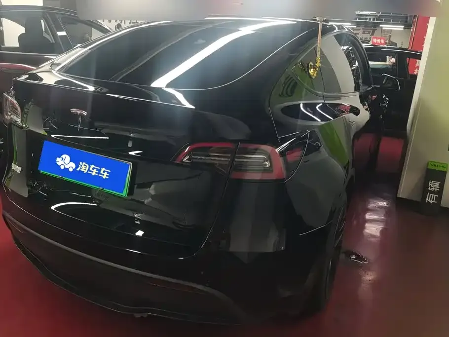 Tesla Model Y — фото 5