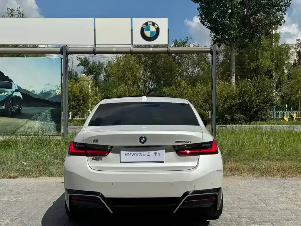 BMW i3 — фото 9