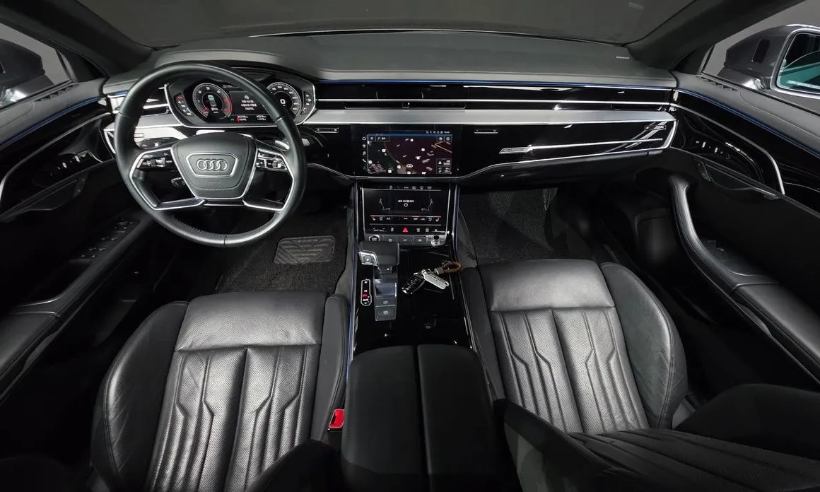 Audi A8 — фото 6