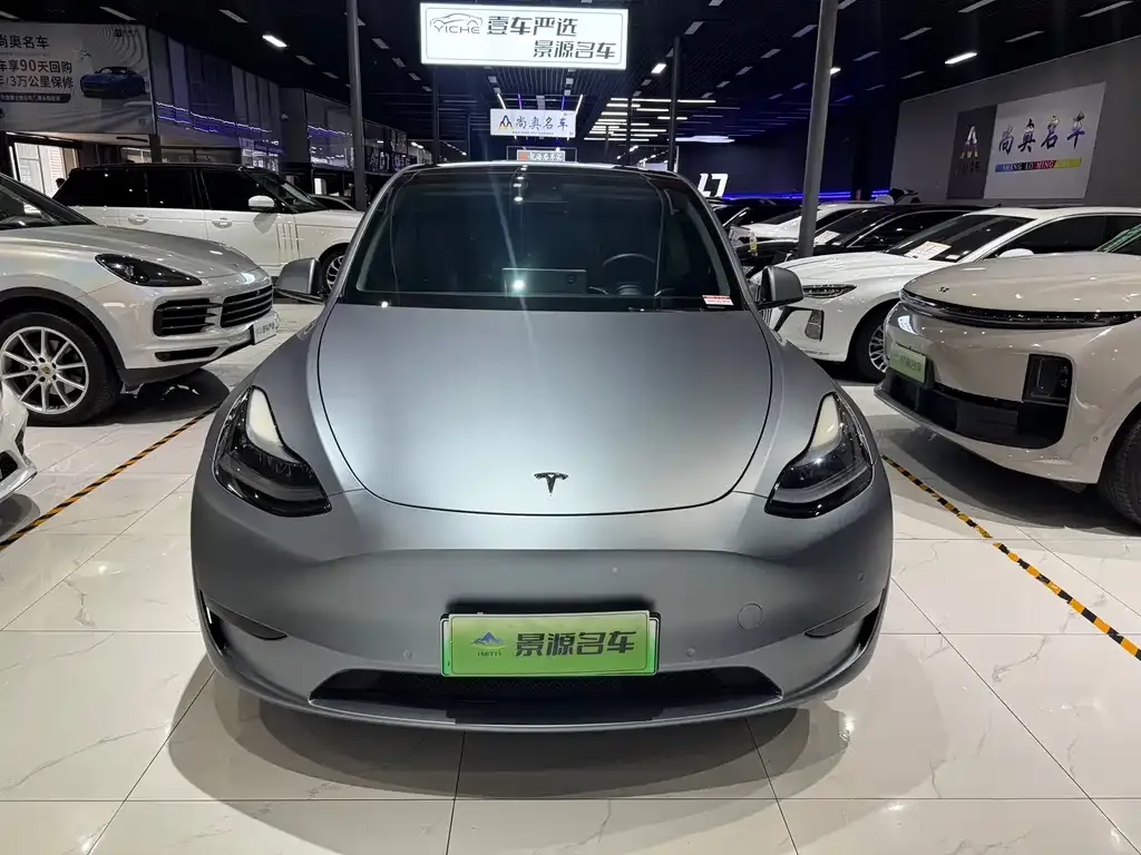 Tesla Model Y — фото 8