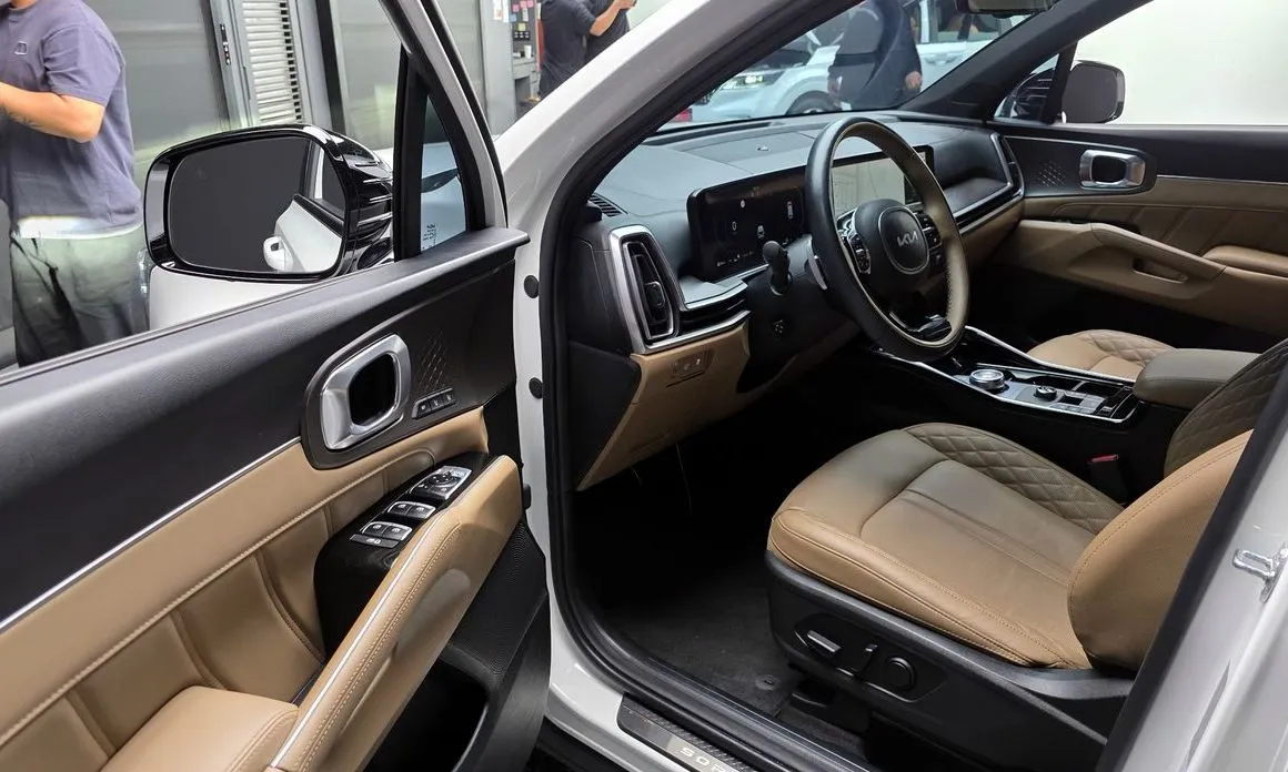 Kia Sorento — фото 6
