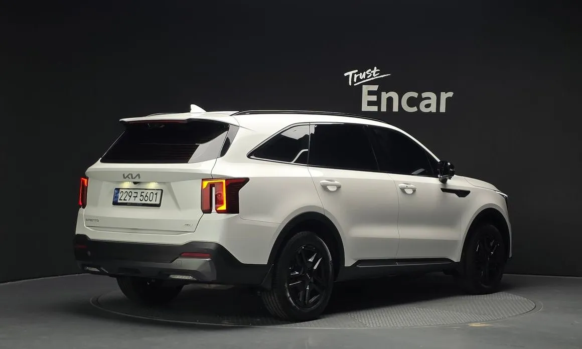 Kia Sorento — фото 4