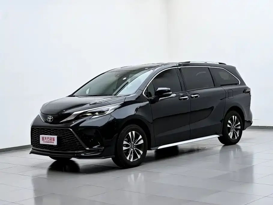 Toyota Granvia — фото 3