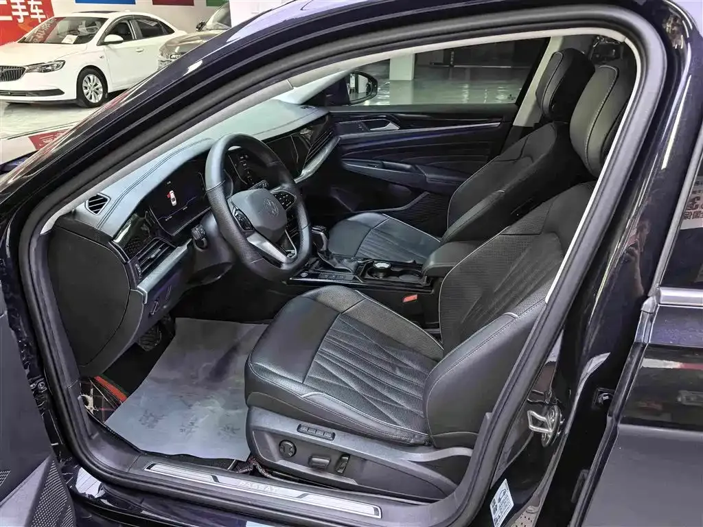 Volkswagen Passat — фото 9