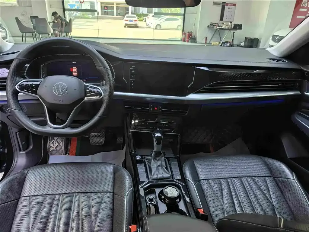 Volkswagen Passat — фото 5