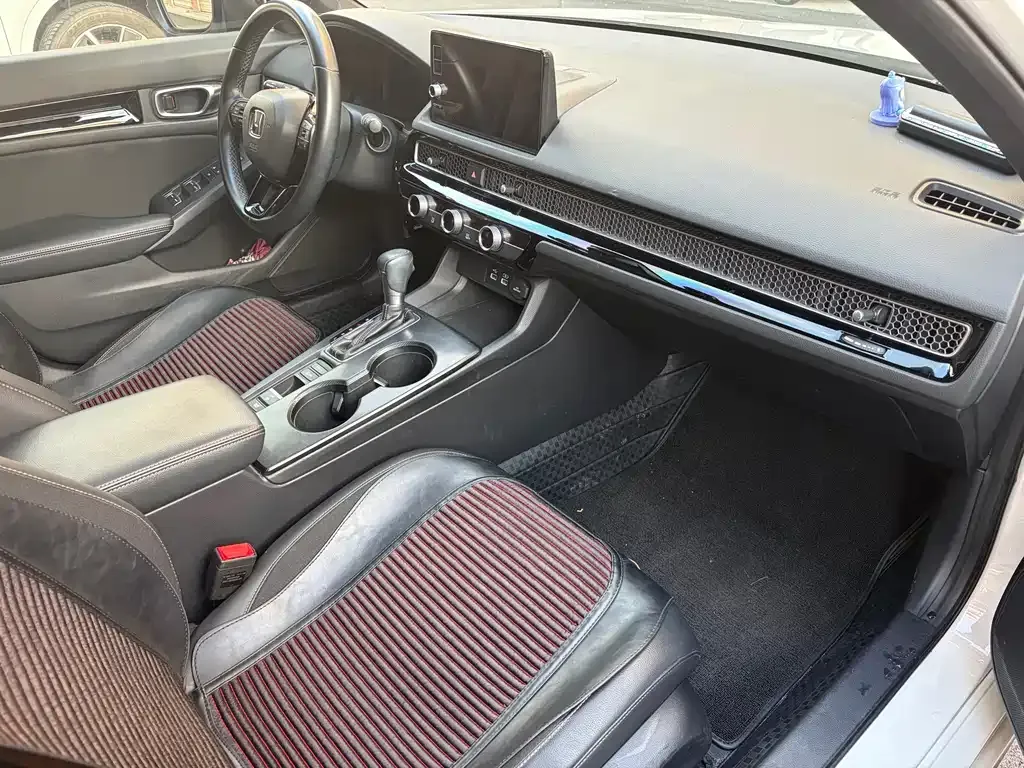 Honda Civic — фото 5