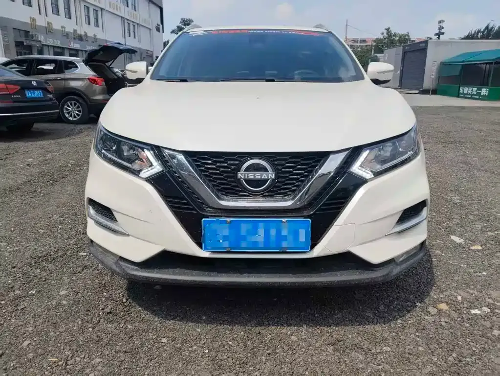 Nissan Qashqai — фото 8