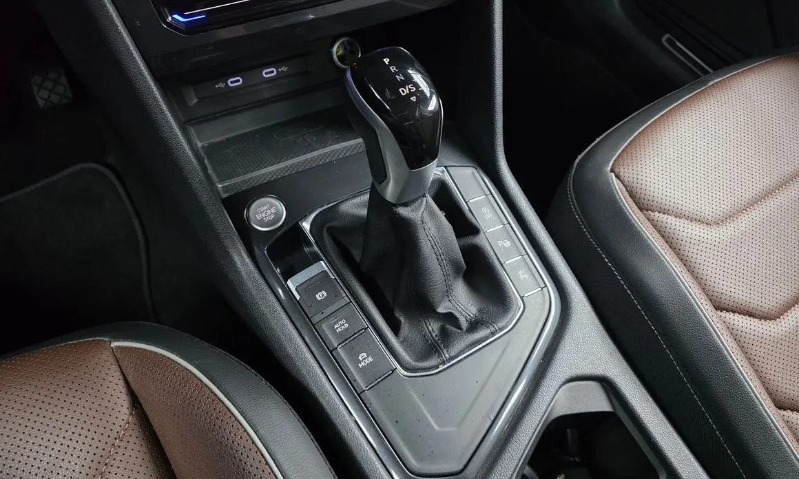 Volkswagen Tiguan — фото 9