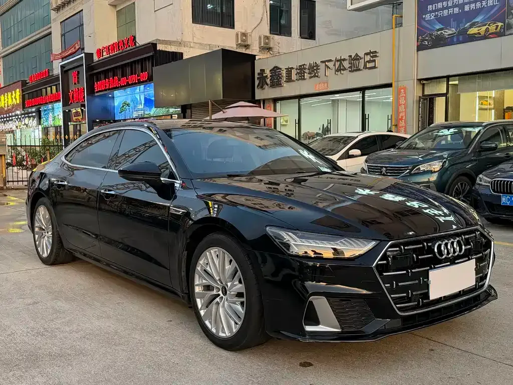 Audi A7L — фото 10