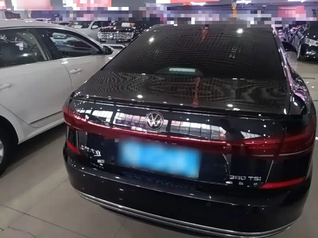 Volkswagen Passat — фото 4